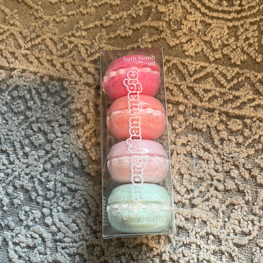 more then magic bath bomb set!